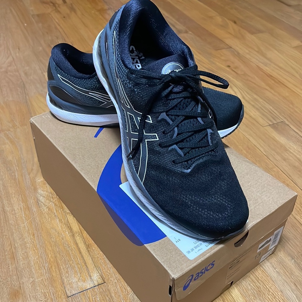 Mens Asics Gel Nimbus shoes - size 13 extra wide